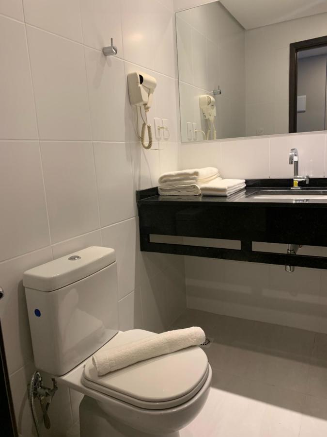 Ramada By Wyndham Manaus Torres Center Hotel Екстериор снимка