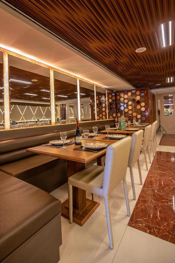 Ramada By Wyndham Manaus Torres Center Hotel Екстериор снимка
