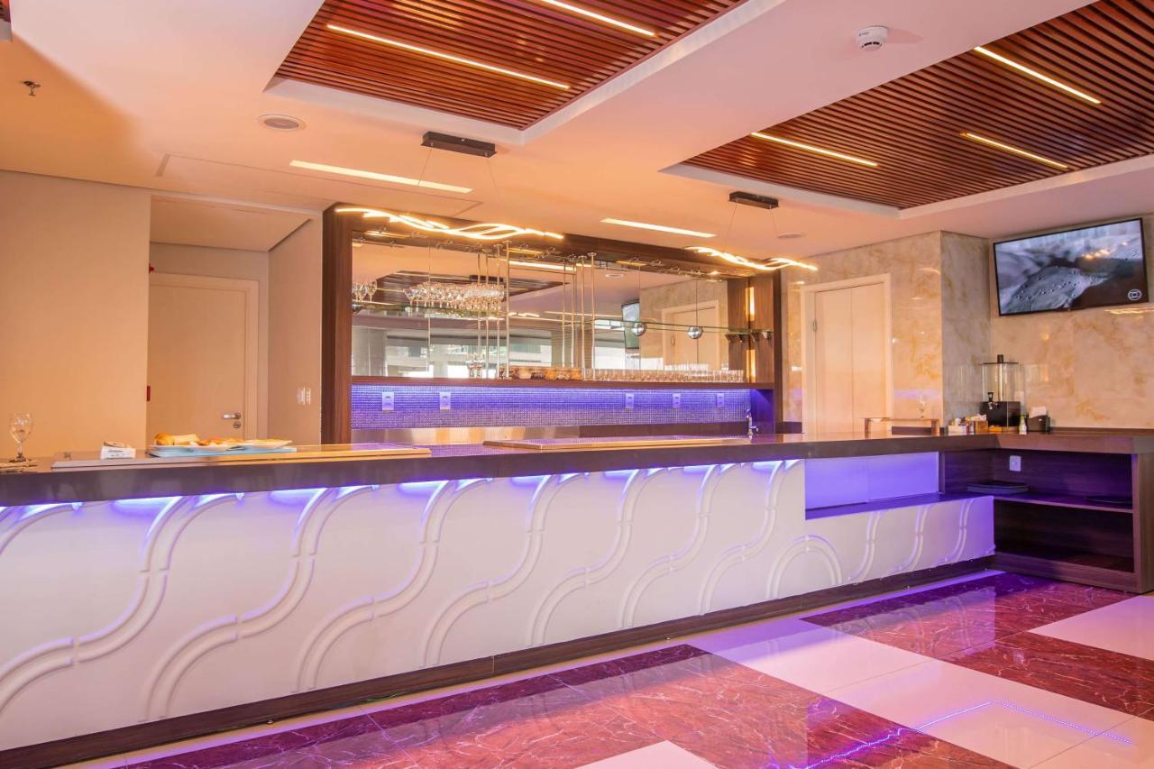 Ramada By Wyndham Manaus Torres Center Hotel Екстериор снимка