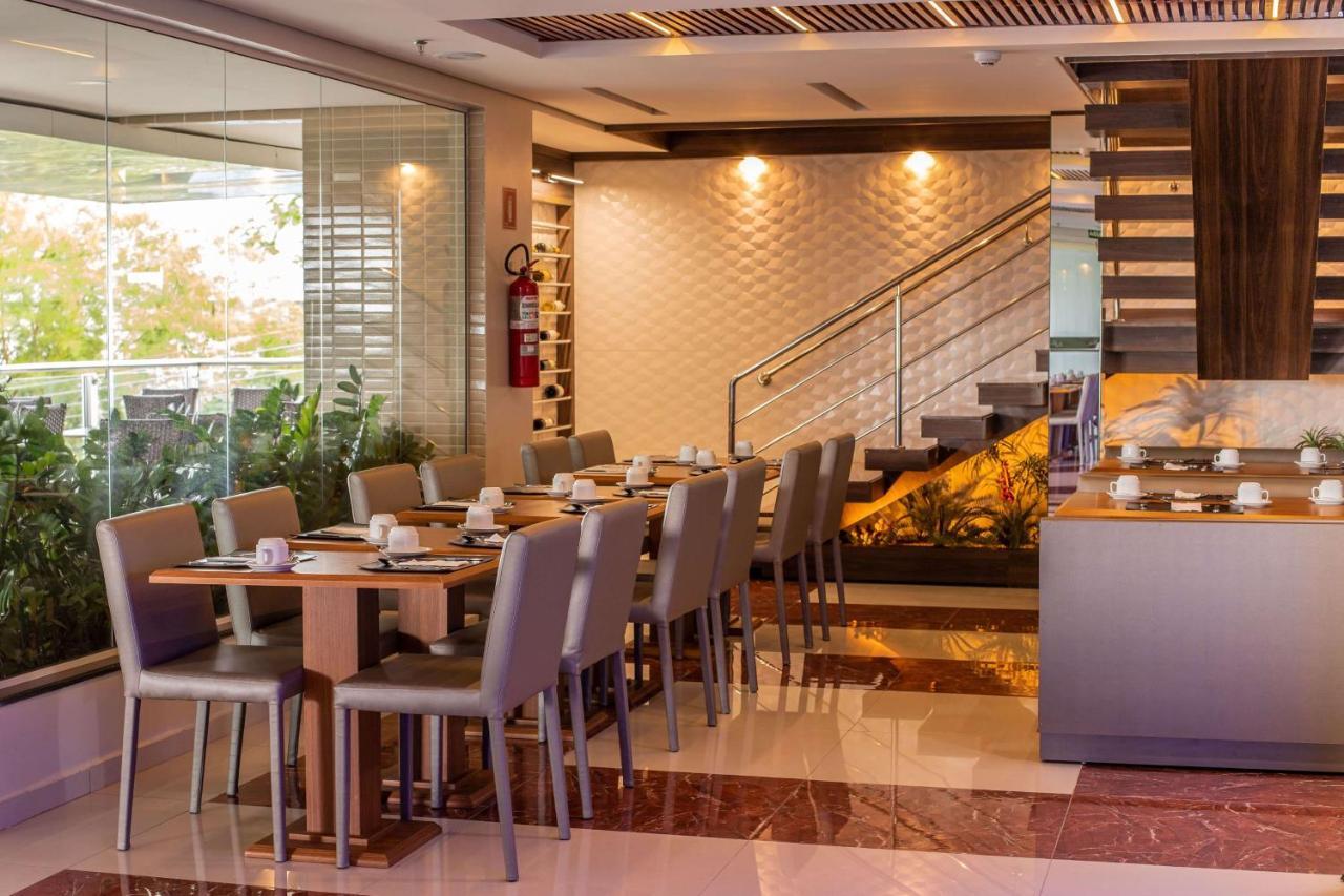 Ramada By Wyndham Manaus Torres Center Hotel Екстериор снимка
