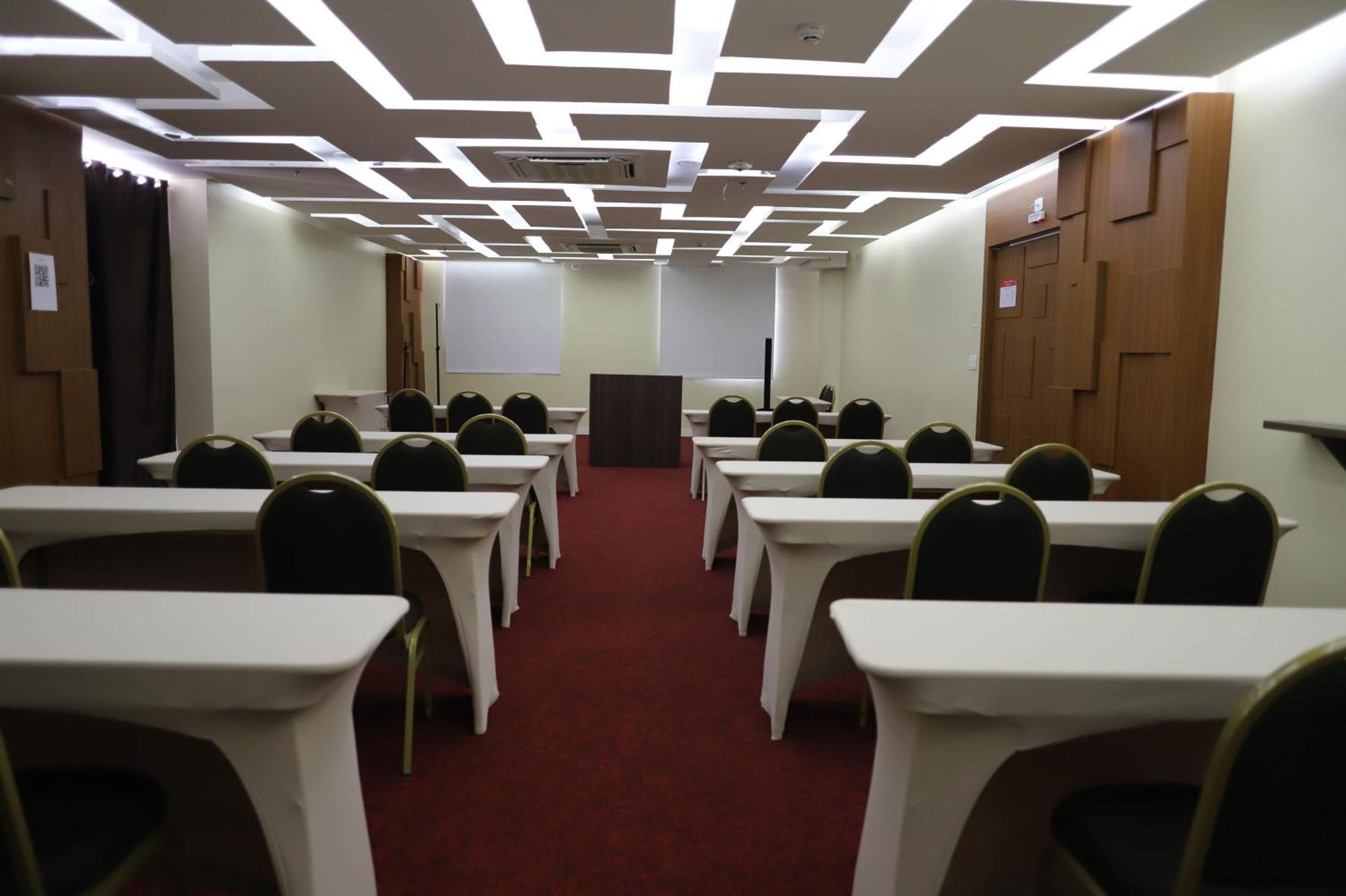 Ramada By Wyndham Manaus Torres Center Hotel Екстериор снимка